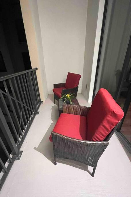 Blooming Journey In Tampa Bay! Apartment Exterior foto